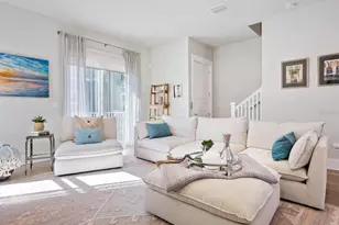 508 Laurel Pk Dr, Sarasota, FL 34236 - Photo 9