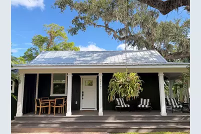 217 9th Street E, Bradenton, FL 34208 - Photo 1