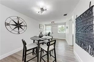 339 Suwanee Ave, Sarasota, FL 34243 - Photo 9