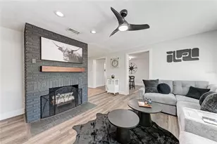 339 Suwanee Ave, Sarasota, FL 34243 - Photo 5