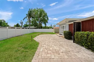 5903 Murdock Ave, Sarasota, FL 34231 - Photo 47