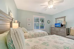 9320 Clubside Cir, Sarasota, FL 34238 - Photo 21