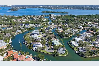 558 Venice Lane, Sarasota, FL 34242 - Photo 85