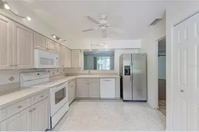 6101 34th Street W #20B, Bradenton, FL 34210 - Photo 17