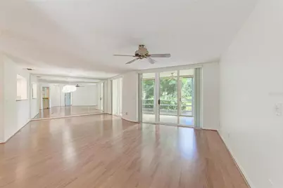 6101 34th Street W #20B, Bradenton, FL 34210 - Photo 11