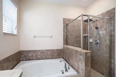 914 Peregrine Hill Place, Ruskin, FL 33570 - Photo 13