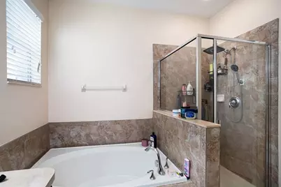 914 Peregrine Hill Place, Ruskin, FL 33570 - Photo 15