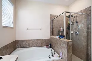 914 Peregrine Hill Pl, Ruskin, FL 33570 - Photo 15