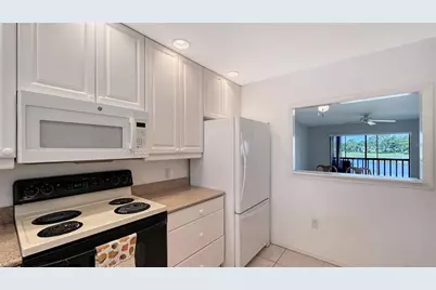 5207 Willow Links #34, Sarasota, FL 34235 - Photo 11