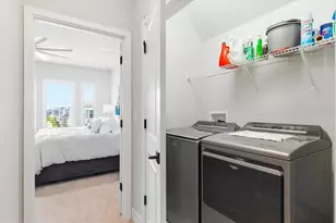 1615 Springwell Ln, Sarasota, FL 34240 - Photo 27