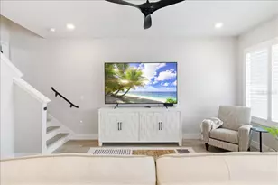 1615 Springwell Ln, Sarasota, FL 34240 - Photo 9