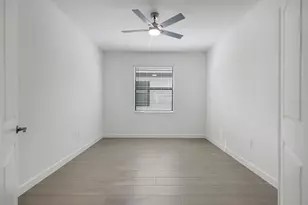 19232 Gentry Pl, Estero, FL 33928 - Photo 9