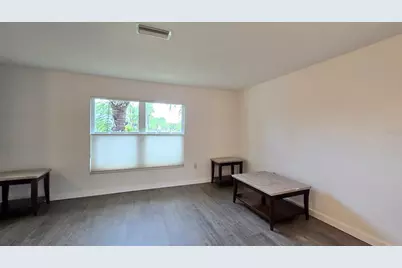 3801 Kingston Boulevard, Sarasota, FL 34238 - Photo 11