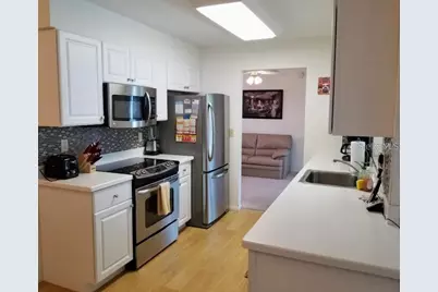 3801 Kingston Boulevard, Sarasota, FL 34238 - Photo 9