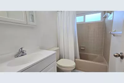 3801 Kingston Boulevard, Sarasota, FL 34238 - Photo 23