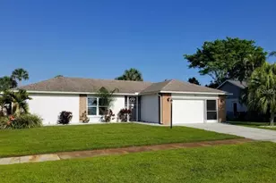 3801 Kingston Blvd, Sarasota, FL 34238 - Photo 1