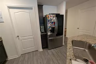 1556 Wynford Cir, Tavares, FL 32778 - Photo 9