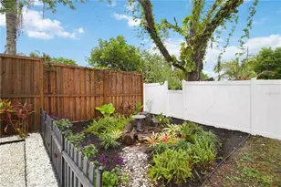 2134 Hively St, Sarasota, FL 34231 - Photo 7