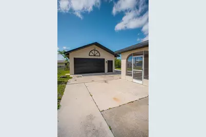 549 Lakemont Avenue NW, Port Charlotte, FL 33952 - Photo 5
