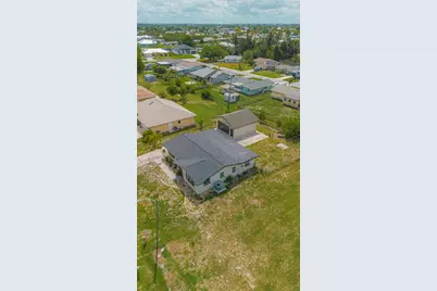 549 Lakemont Avenue NW, Port Charlotte, FL 33952 - Photo 3