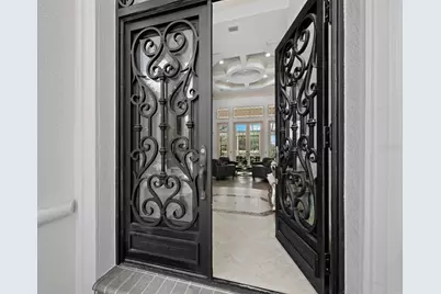 3129 Founders Club Drive, Sarasota, FL 34240 - Photo 5