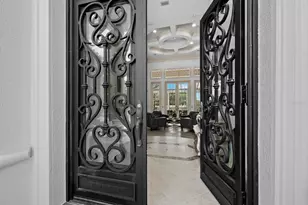 3129 Founders Club Dr, Sarasota, FL 34240 - Photo 5