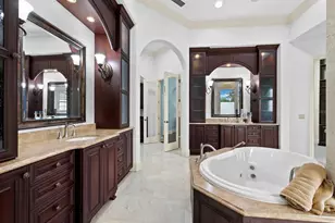 3129 Founders Club Dr, Sarasota, FL 34240 - Photo 31