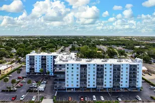 2901 26th St W, Bradenton, FL 34205 - Photo 3