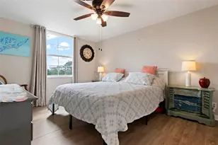 2901 26th St W, Bradenton, FL 34205 - Photo 15