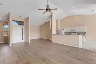8976 Whitemarsh Ave, Sarasota, FL 34238 - Photo 15