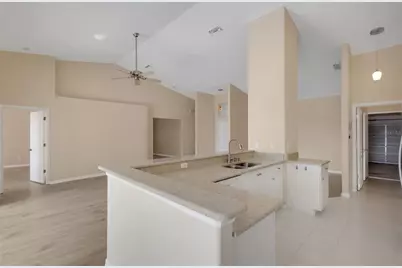 8976 Whitemarsh Avenue, Sarasota, FL 34238 - Photo 29