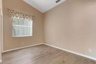 8976 Whitemarsh Ave, Sarasota, FL 34238 - Photo 19