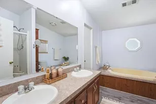 6125 Shirley Ave, Gibsonton, FL 33534 - Photo 25