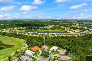 542 Misty Pine Dr, Venice, FL 34292 - Photo 5