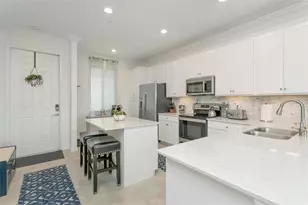 18028 Gawthrop Dr, Bradenton, FL 34211 - Photo 9