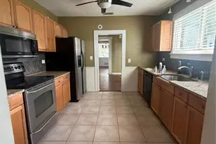 814 26th St W, Bradenton, FL 34205 - Photo 7