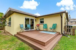 1675 Blakemore Ln, Sarasota, FL 34231 - Photo 5