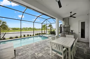 10125 Crystal Isles Cir, Sarasota, FL 34241 - Photo 7