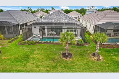 10125 Crystal Isles Circle, Sarasota, FL 34241 - Photo 9