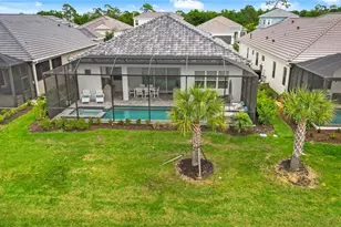 10125 Crystal Isles Cir, Sarasota, FL 34241 - Photo 9