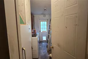 1329 NW 18th Way, Bell, FL 32619 - Photo 9