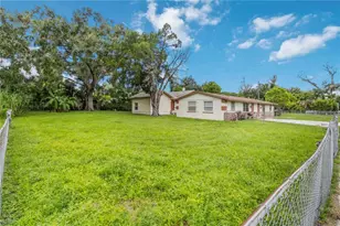 902 27th St E, Bradenton, FL 34208 - Photo 11