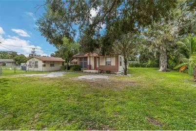 902 27th Street E, Bradenton, FL 34208 - Photo 5