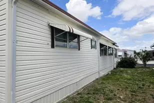 3226 Sweet Gum Terrace, Sarasota, FL 34237 - Photo 7