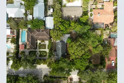 2403 Hickory Avenue, Sarasota, FL 34234 - Photo 7