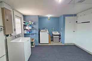 3419 Chapel Dr, Sarasota, FL 34234 - Photo 37