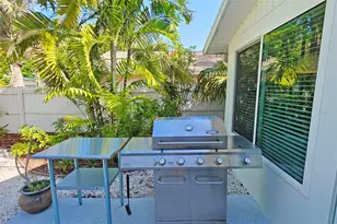 3419 Chapel Dr, Sarasota, FL 34234 - Photo 27