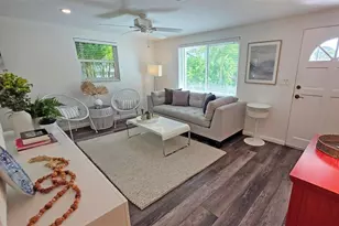 3419 Chapel Dr, Sarasota, FL 34234 - Photo 5