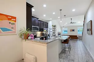 3693 Divot Ln, Sarasota, FL 34232 - Photo 5