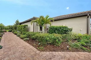 10089 Morning Mist Ln Ln, Sarasota, FL 34241 - Photo 3